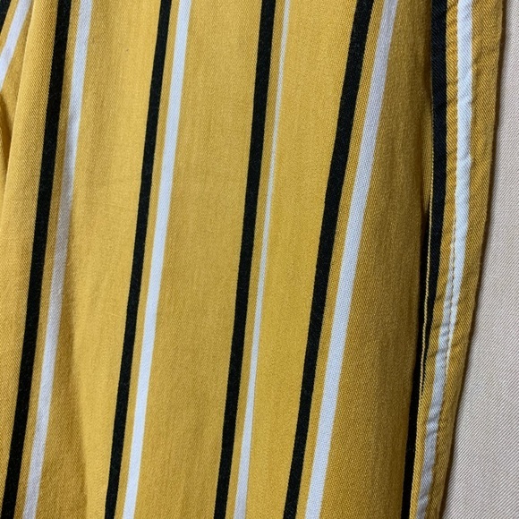 Mustard stripe blazer forever 22 Large - Picture 4 of 5